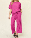 Kiera - Ensemble t-shirt ample à col rond texturé et pantalon à jambes larges