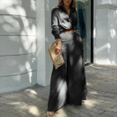 Althea - Ensemble élégant avec crop top à manches longues et pantalon large