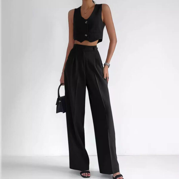 Marella - Ensemble élégant de gilet court à col en V avec boutons et pantalon taille haute – Image 2