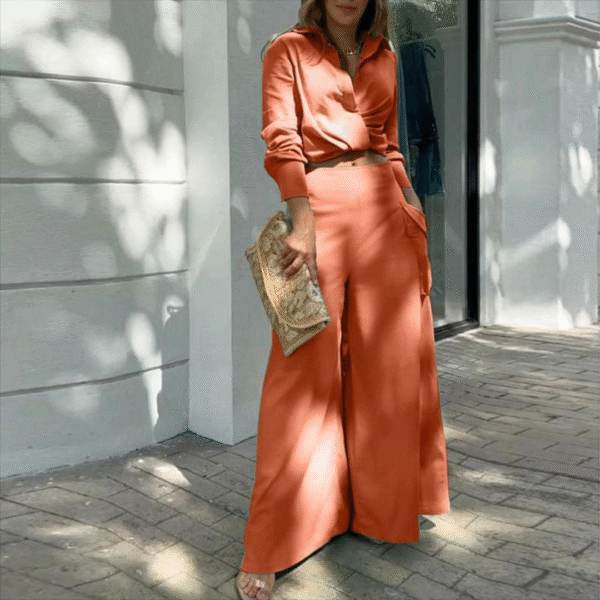 Althea - Ensemble élégant avec crop top à manches longues et pantalon large – Image 3