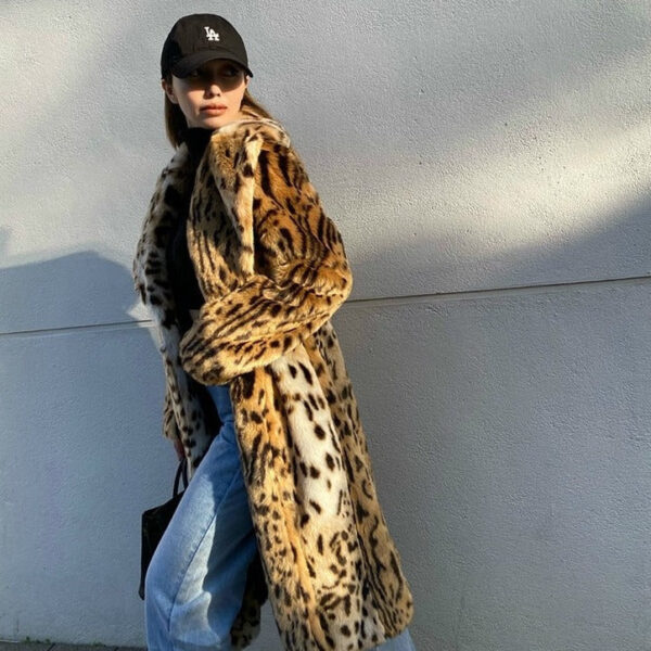Charlotte - Veste Tendance avec Imprimé Tigre – Image 4