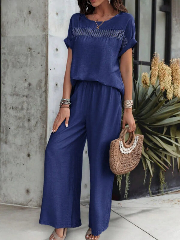 Kendall - Élégant ensemble blouse à manches courtes et pantalon avec col rond ample – Image 3